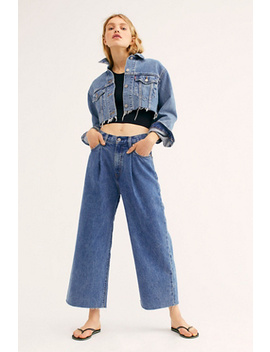 levi's ribcage pleated crop jeans